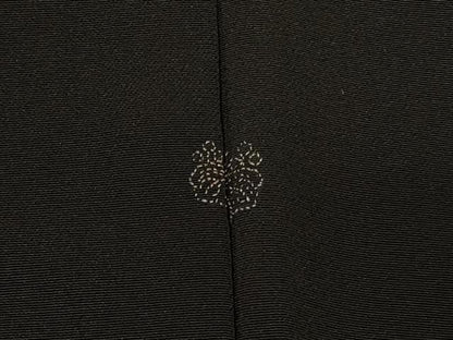 平和屋着物＃羽織　総刺繍　枝松文　黒地　金糸　正絹　逸品　CABG8142in
