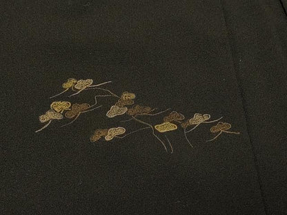 平和屋着物＃袖なし羽織　総刺繍　枝松文　黒地　正絹　逸品　CABG8153in