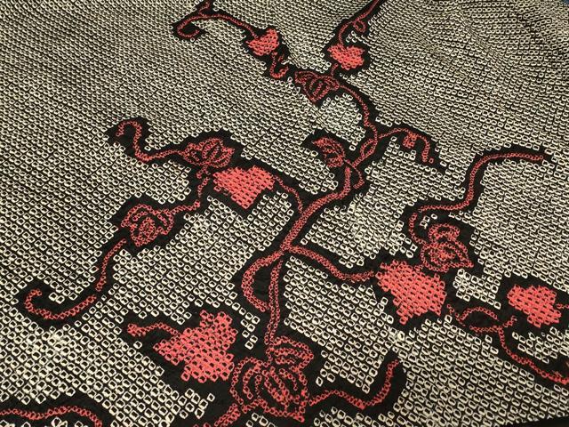平和屋着物＃羽織　総絞り　蔦の葉文　黒地　正絹　逸品　CABG8245in