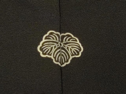 平和屋着物＃羽織　寿光織　秋草文　黒地　金糸　正絹　逸品　CABG8326in