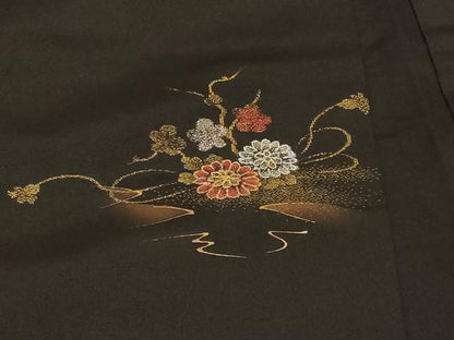 平和屋着物＃羽織　寿光織　御所車花文　黒地　金糸　正絹　逸品　CABG8367in