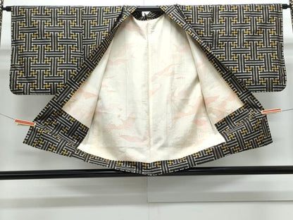 平和屋着物●本場大島紬　龍郷絣　秋名バラ　アンサンブル　正絹　逸品　CABG8441th
