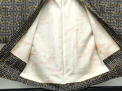平和屋着物●本場大島紬　龍郷絣　秋名バラ　アンサンブル　正絹　逸品　CABG8441th