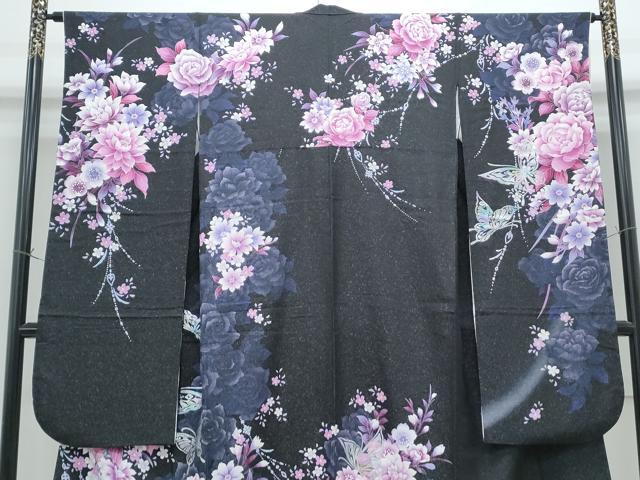 平和屋着物●豪華振袖　花蝶文　暈し染め　黒地　銀通し地　正絹　逸品　CABG8453th