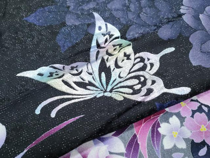 平和屋着物●豪華振袖　花蝶文　暈し染め　黒地　銀通し地　正絹　逸品　CABG8453th