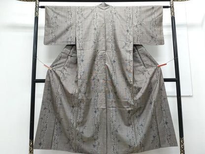 平和屋着物●本場大島紬　9マルキ　草花文　正絹　逸品　CABG8456th