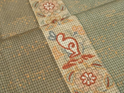 平和屋着物●本場大島紬　うさぎ　花唐草間道　正絹　逸品　CABG8506th