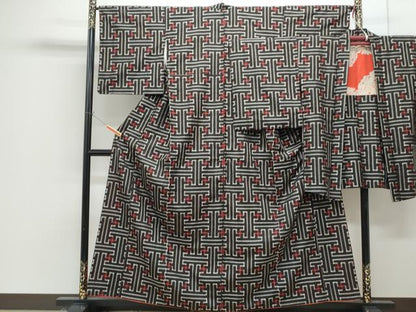 平和屋着物●本場大島紬　龍郷絣　秋名バラ　アンサンブル　正絹　逸品　CABG8519th