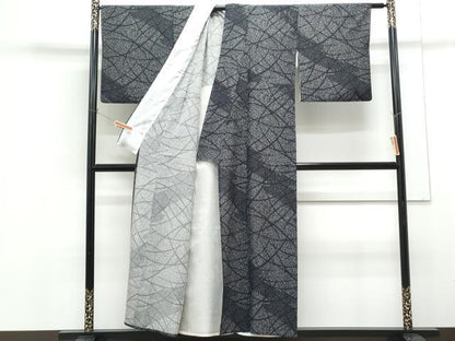 平和屋着物＊夏物　小紋　絽　芝草文　たたき染め　黒地　正絹　逸品　CABG8703th