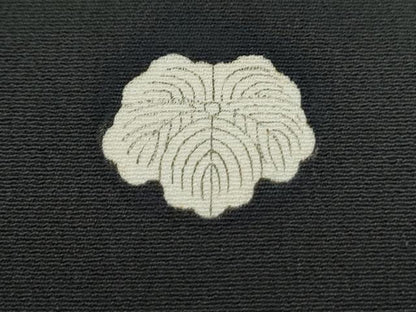 平和屋着物■豪華黒留袖　駒刺繍　地紙花文　金彩　正絹　逸品　CABG8762th
