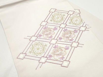 平和屋着物●九寸名古屋帯　総刺繍　駒刺繍　菱天井花文　銀通し地　正絹　逸品　CABG8903hy
