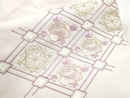 平和屋着物●九寸名古屋帯　総刺繍　駒刺繍　菱天井花文　銀通し地　正絹　逸品　CABG8903hy