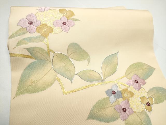 平和屋着物●塩瀬　つけ帯　駒刺繍　枝花文　金彩　正絹　逸品　CABG9097hy