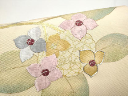 平和屋着物●塩瀬　つけ帯　駒刺繍　枝花文　金彩　正絹　逸品　CABG9097hy