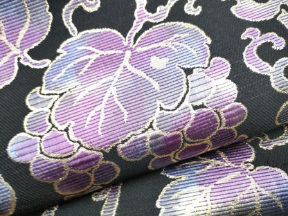 平和屋着物●六通柄袋帯　葡萄蔦の葉文　黒地　金糸　正絹　逸品　CABG9121hy