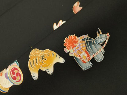 平和屋着物●塩瀬　九寸開き名古屋帯　駒刺繍　干支　黒地　金彩　正絹　逸品　CABG9235dy