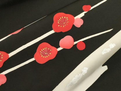 平和屋着物●塩瀬　九寸名古屋帯　枝梅文　黒地　金銀彩　正絹　逸品　CABG9394dy