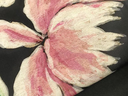 平和屋着物●塩瀬　九寸名古屋帯　作家物　手描き　ろうけつ染め　カトレア　黒地　正絹　逸品　CABG9520dy