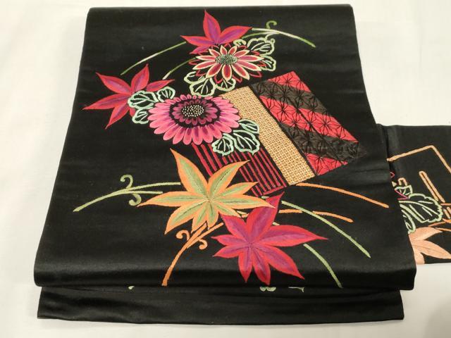 平和屋着物●アンティーク　大正ロマン　九寸名古屋帯　総手刺繍　草花文　黒地　金糸　正絹　逸品　CABG9521dy