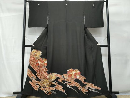 平和屋着物■豪華黒留袖　駒刺繍　流水草花文　金彩　正絹　逸品　CABG9711fb