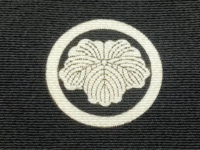 平和屋着物■豪華黒留袖　駒刺繍　流水草花文　金彩　正絹　逸品　CABG9711fb