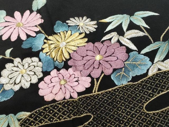 平和屋着物■豪華黒留袖　刺繍　エ霞枝花文　金銀糸　正絹　逸品　CABG9739fb