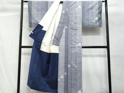 平和屋着物■上質な紬　舞蝶文　正絹　逸品　未使用　CABG9784fb