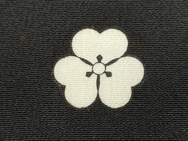 平和屋着物■豪華黒留袖　刺繍　孔雀枝松文　金銀糸　正絹　逸品　CABG9810fb