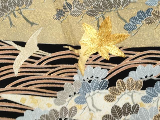 平和屋着物■豪華黒留袖　作家物　駒刺繍　立波飛鶴文　金彩　正絹　逸品　CABG9812fb