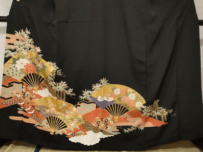 平和屋着物■豪華黒留袖 駒刺繍 孔雀鴛鴦扇面花文 金彩 正絹 逸品 CABH0002ev