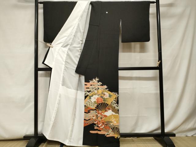 平和屋着物■豪華黒留袖 駒刺繍 孔雀鴛鴦扇面花文 金彩 正絹 逸品 CABH0002ev