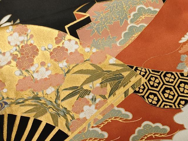 平和屋着物■豪華黒留袖 駒刺繍 孔雀鴛鴦扇面花文 金彩 正絹 逸品 CABH0002ev