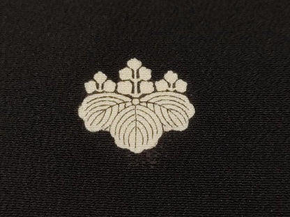 平和屋着物■豪華黒留袖 駒刺繍 七宝青海波花文 金彩 正絹 逸品 CABH0006ev