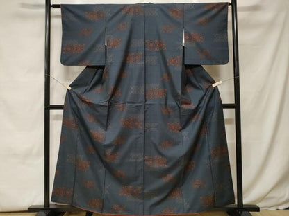 平和屋着物■本場大島紬　9マルキ　幾何学花文　正絹　逸品　CABH0114ev