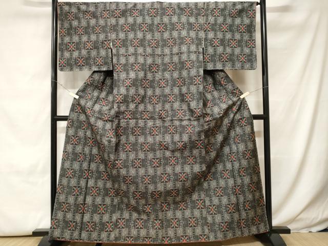 平和屋着物■本場大島紬　琉球絣文様　正絹　逸品　未使用　CABH0157ev