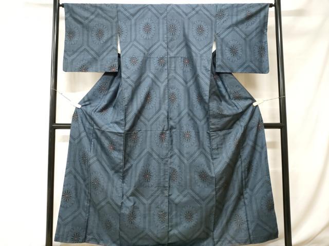平和屋着物□本場大島紬 割り込み絣 亀甲菊文 正絹 逸品 CABH0327ev
