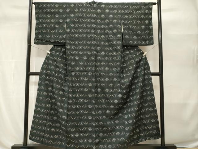 平和屋着物■上質な紬　絵絣文　黒地　正絹　逸品　CABH0507ev