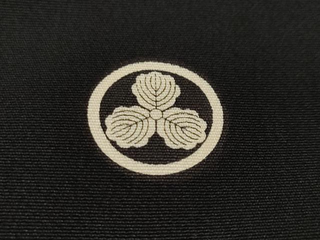 平和屋着物■豪華黒留袖　御所車松藤花房文　金彩　正絹　逸品　CABH0643ev