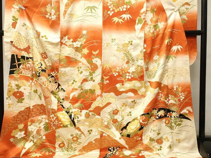 平和屋着物■豪華振袖　駒刺繍　雪芝草花文　暈し染め　金彩　正絹　逸品　CABH0685ev