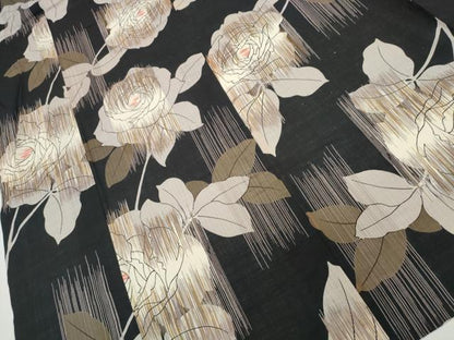 平和屋着物∴夏物　浴衣　コシノジュンコ　JUNKO KOSHINO 　薔薇　黒地　綿　逸品　CABH1215ng