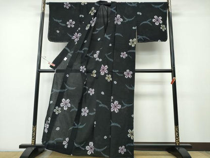 平和屋着物∴夏物　浴衣　有松鳴海絞り　芝草舞桜　黒地　綿　逸品　未使用　CABH1337ng