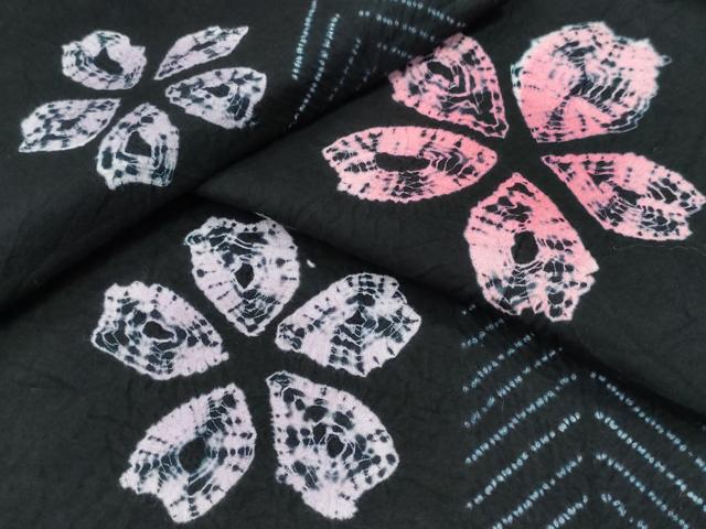 平和屋着物∴夏物　浴衣　有松鳴海絞り　舞桜　黒地　綿　逸品　未使用　CABH1345ng