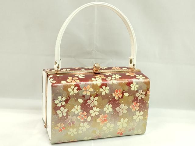 平和屋着物▼和装小物　和装バッグ　ハンドバッグ　舞桜文　箔散らし　スクエア型　振袖　金銀彩　逸品　CABH2168ju