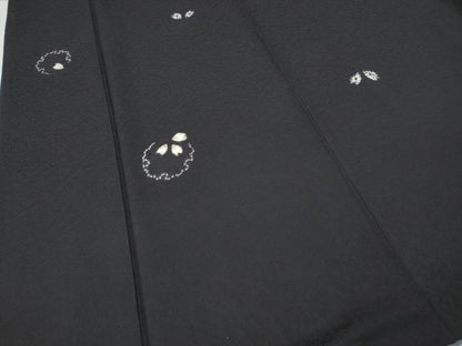 平和屋着物●上質な小紋　絞り　雪輪舞桜文　黒地　金彩　まるやま扱い　正絹　逸品　CABH2431ut