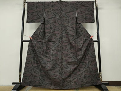 平和屋着物●本場大島紬　9マルキ　吉祥草葉文　正絹　逸品　CABH2461ut