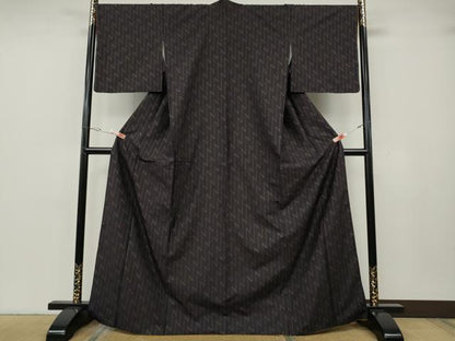 平和屋着物●本場大島紬　9マルキ　幾何学文　正絹　逸品　CABH2472ut
