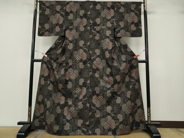 平和屋着物●本場大島紬　7マルキ　亀甲吉祥文　正絹　逸品　CABH2474ut