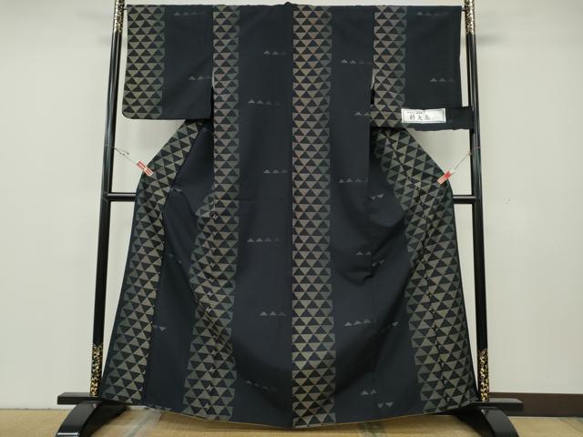 平和屋着物●小紋　粋大島　鱗文　反端付き　洗える着物　CABH2511ut