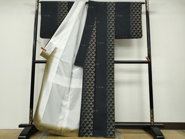 平和屋着物●小紋　粋大島　鱗文　反端付き　洗える着物　CABH2511ut