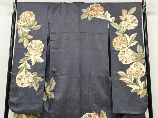 平和屋着物●豪華振袖　駒刺繍　舞花文　金彩　正絹　逸品　CABH2519ut